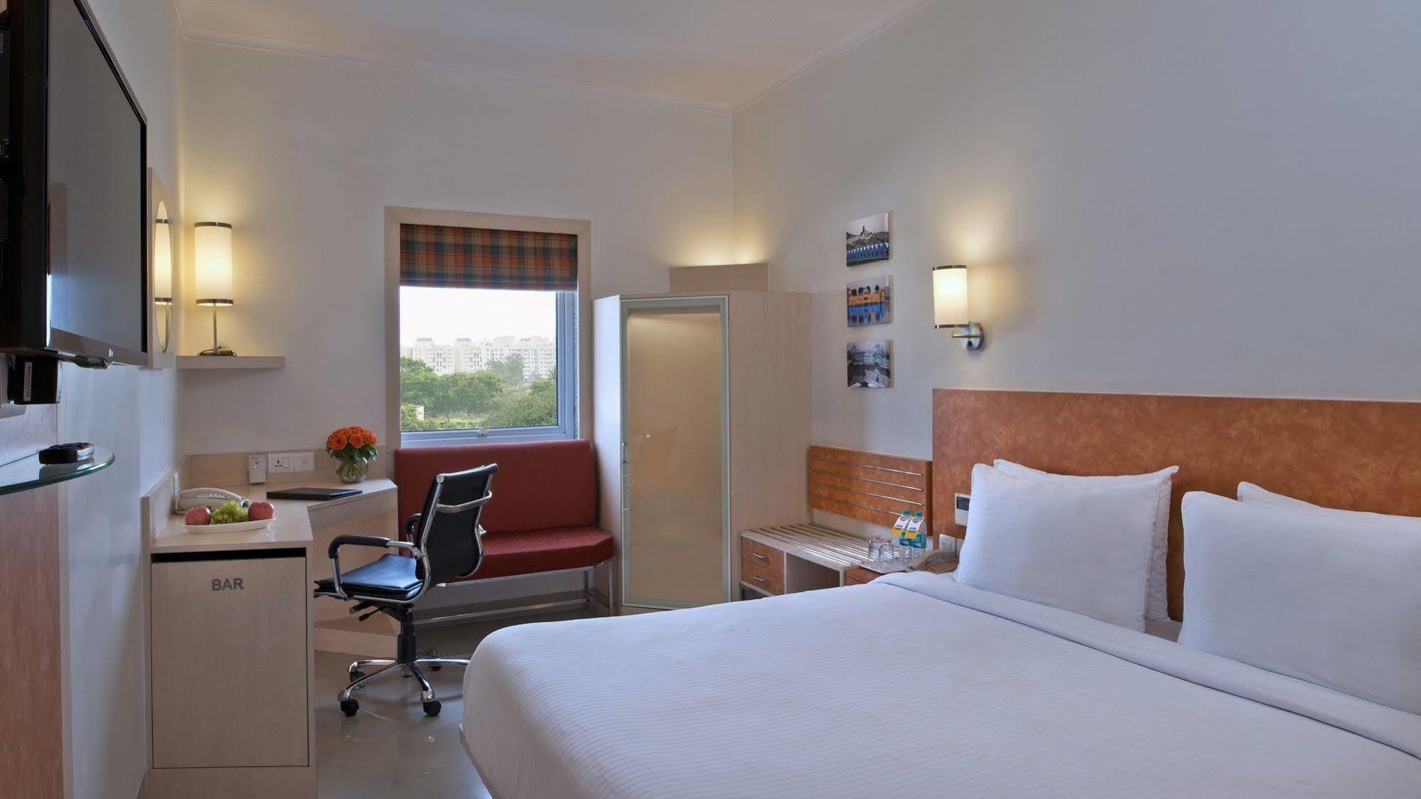 เนอร์วานา โฮมเทล ชัยปุระ – อะ ซาโรวาร์ โฮเต็ล Hotel ภายนอก รูปภาพ
